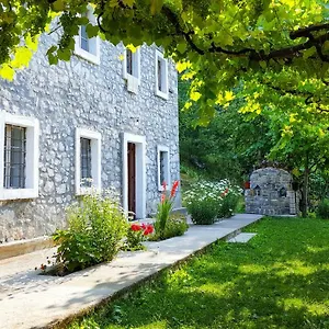  Guest house 